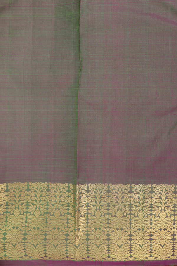 Kanchipuram Silk Saree In Dual Tone With Chevron Design