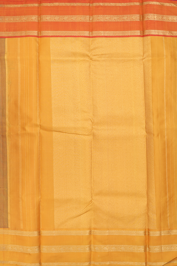 Kanchipuram Silk Saree In Dark Green With Ganga Jamuna Border