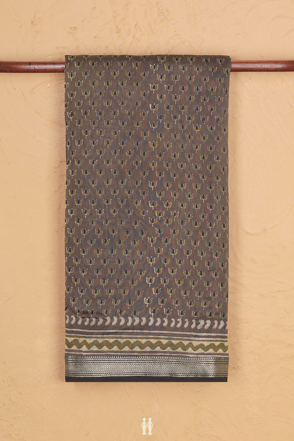 Chanderi Cotton Saree In Cedar Brown With Printed Buttas