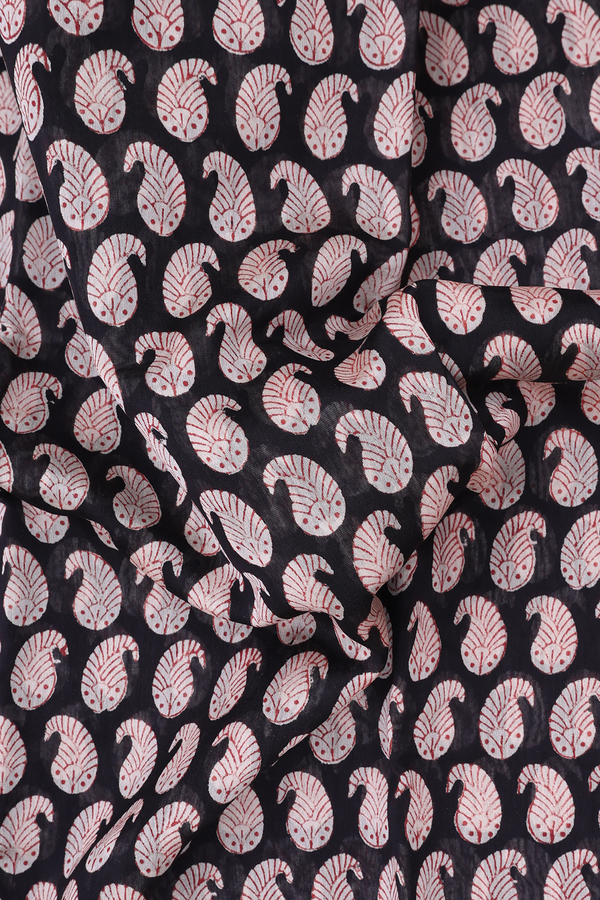 Chanderi Cotton Saree In Black With Paisley Design