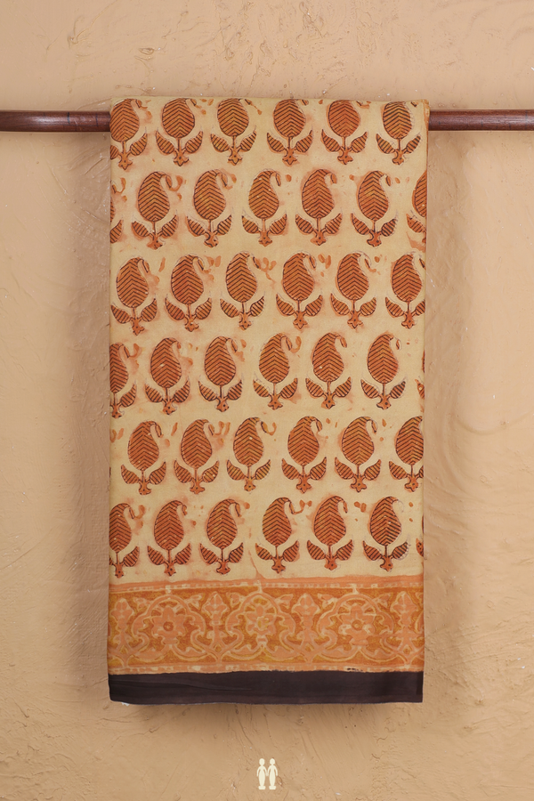 Modal Silk Saree In Cream Color With Paisley Design