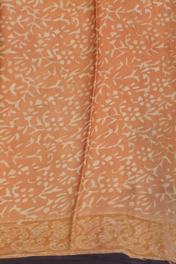 Modal Silk Saree In Cream Color With Paisley Design