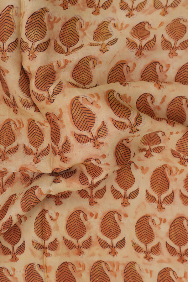 Modal Silk Saree In Cream Color With Paisley Design