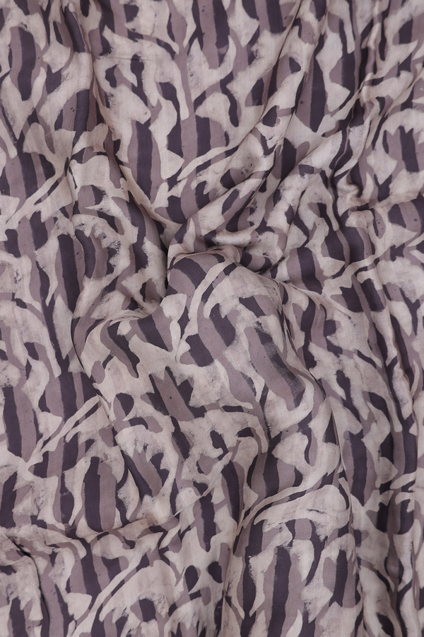 Modal Silk Saree In Cream Color With Floral Design