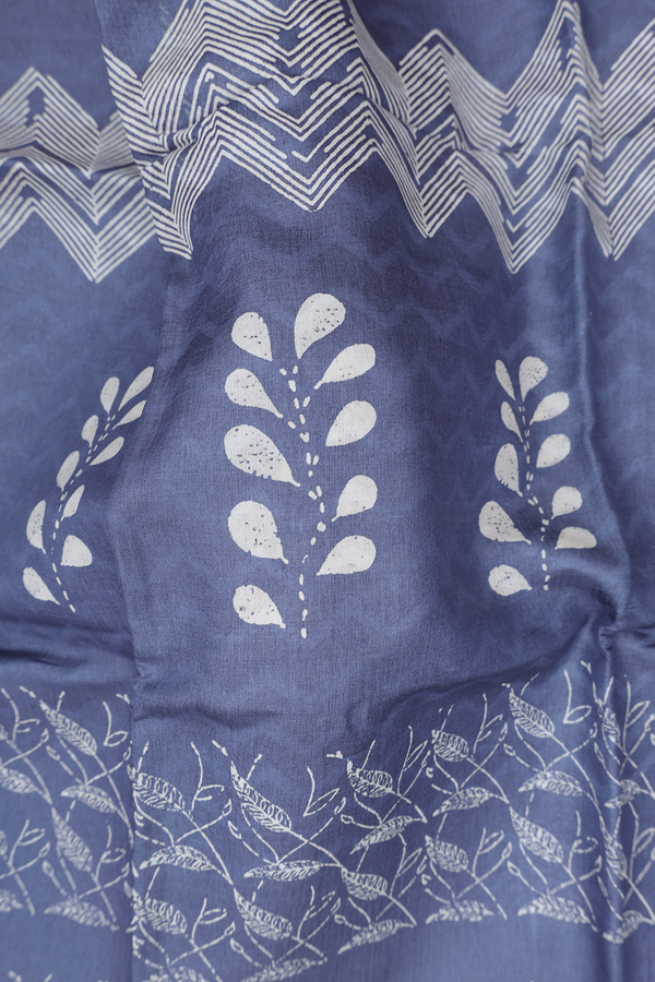 Tussar Silk Saree In Blue With Allover Design