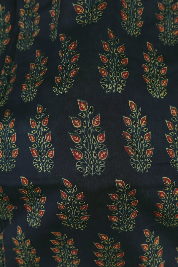Chanderi Silk Cotton Saree In Dark Green With Printed Design