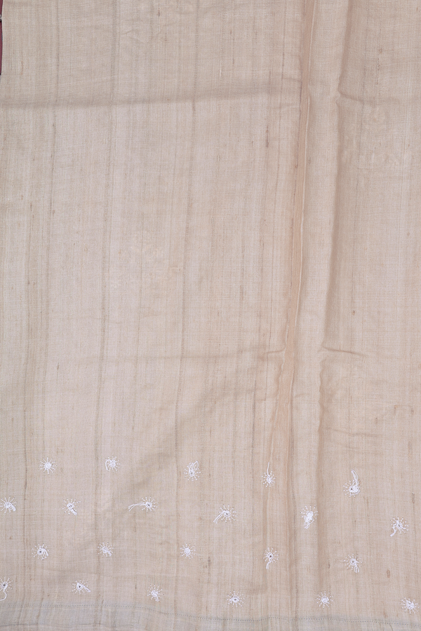 Tussar Silk Saree In Cream Color With Floral Motifs