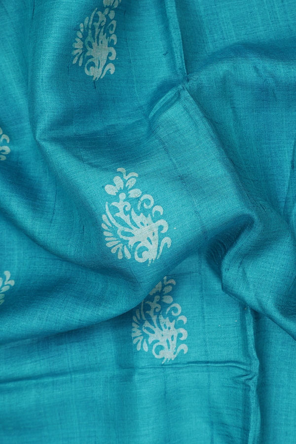Tussar Silk Saree In Cerulean Blue With Printed Buttas