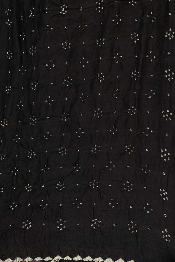 Bandhani Silk Saree In Multicolor With Scallop Design