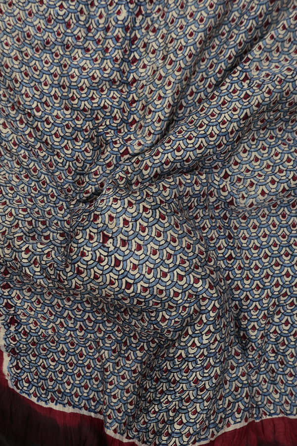 Bandhani Silk Saree In Multicolor With Scallop Design