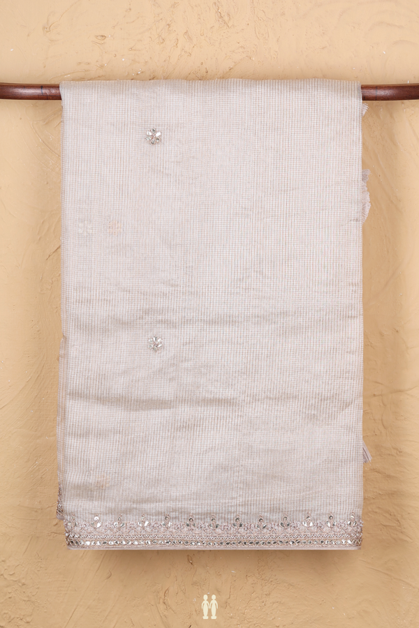 Tussar Silk Saree In Cream Color With Floral Buttas
