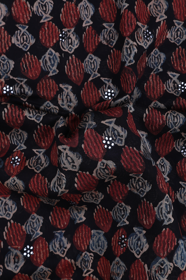 Chanderi Silk Cotton Saree In Black With Printed Design