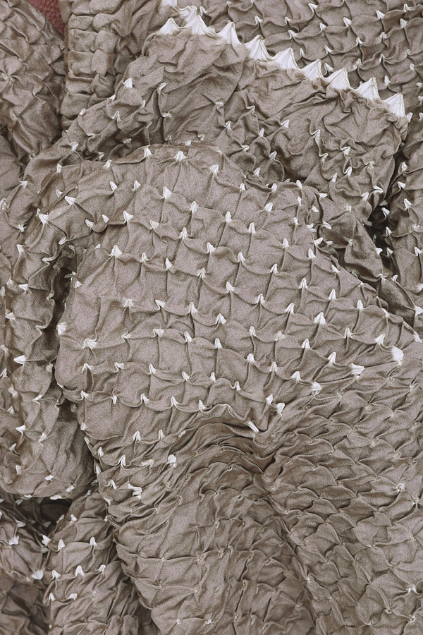 Bandhani Silk Saree In Dusty Grey With Tie And Dye Design