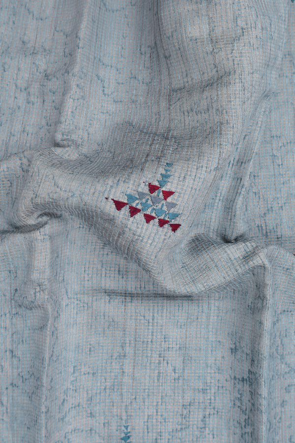 Tussar Silk Saree In Grey Along Checks With Motifs