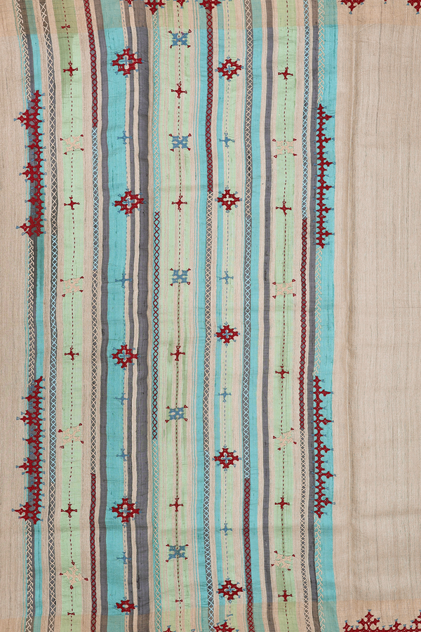 Tussar Silk Saree In Light Brown With Threadwork Buttas