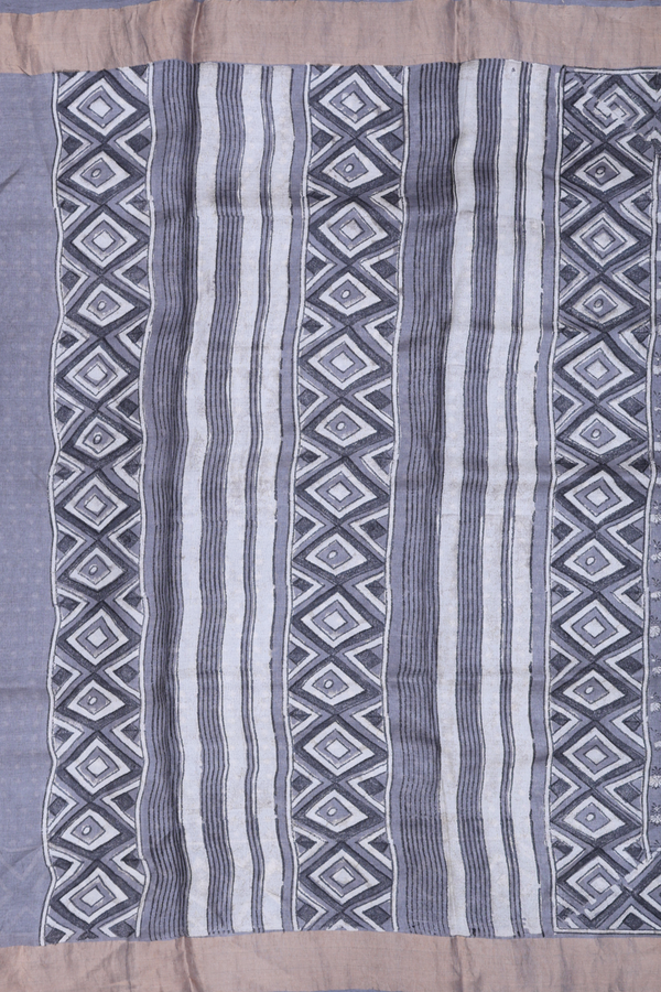 Tussar Silk Saree In Grey With Floral Buttas