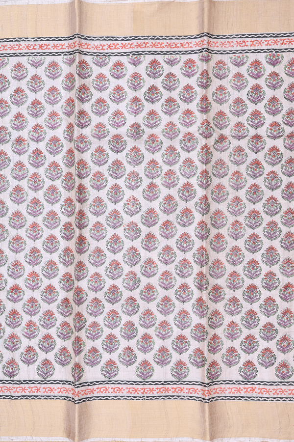 Tussar Silk Saree In Cream Color With Floral Buttas
