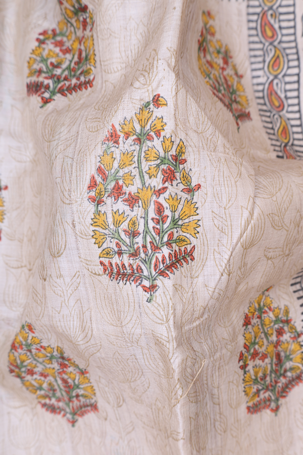 Tussar Silk Saree In Cream Color With Paisley Motifs
