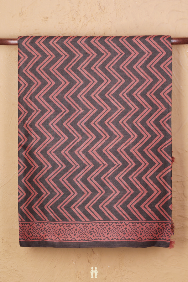 Tussar Silk Saree In Grey And Orange With Chevron Design