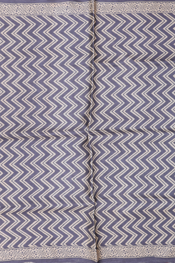 Tussar Silk Saree In Grey And Cream With Chevron Design