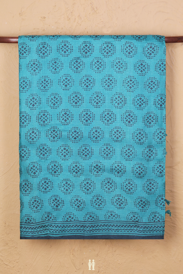 Tussar Silk Saree In Green With Allover Design