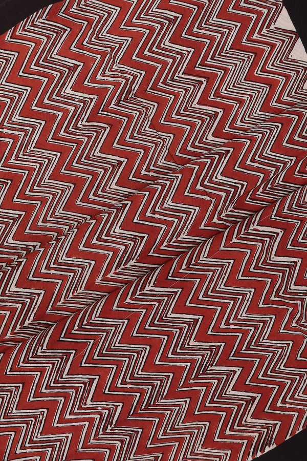 Jaipur Cotton Saree In Beige With Chevron Printed Design