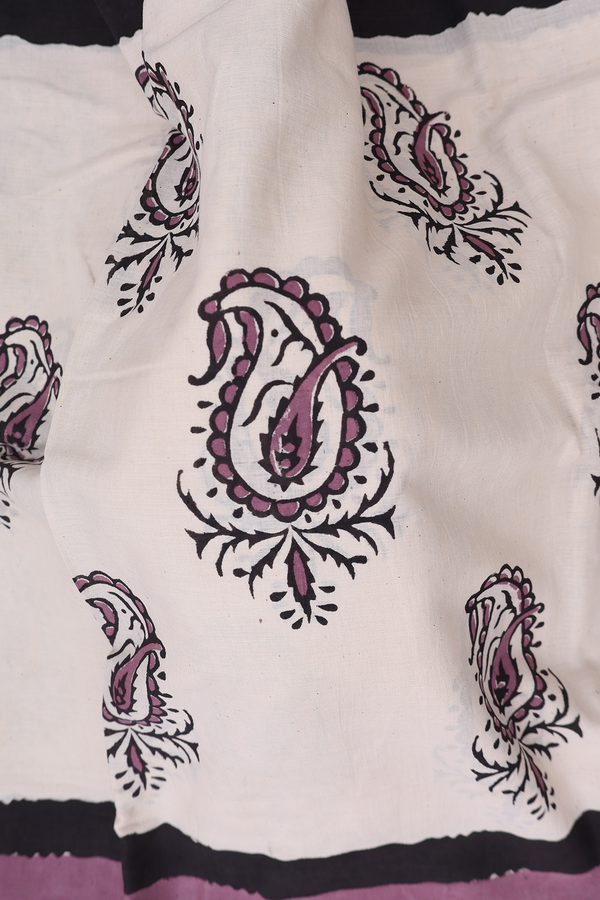 Jaipur Cotton Saree In Beige With Paisley Design
