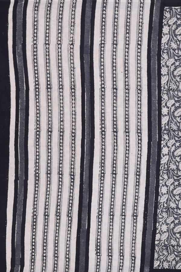 Jaipur Cotton Saree In Black With Floral Printed Design