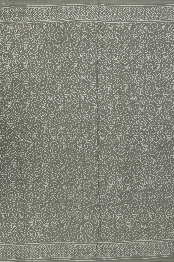 Jaipur Cotton Saree In Chalet Green With Paisley Design