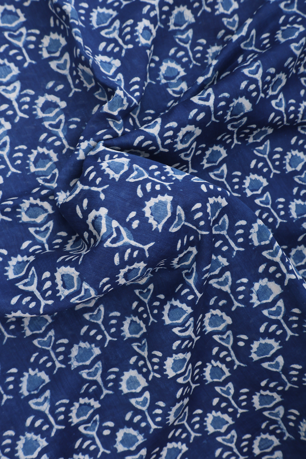 Jaipur Cotton Saree In Oxford Blue With Floral Design