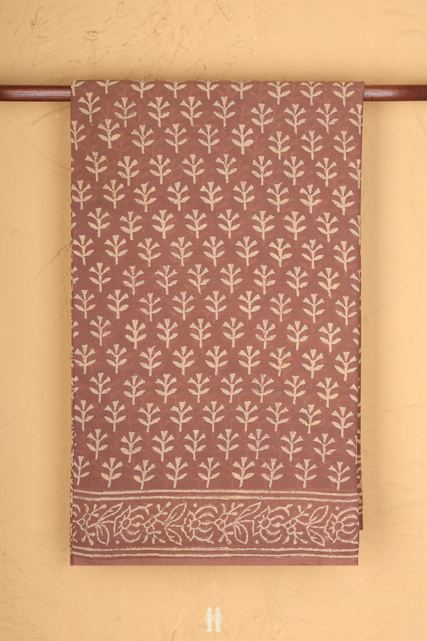Jaipur Cotton Saree In Saddle Brown With Printed Buttas