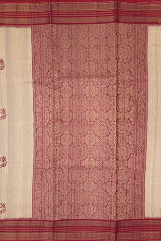 Jute Saree In Cream Color With Floral Zari Motifs