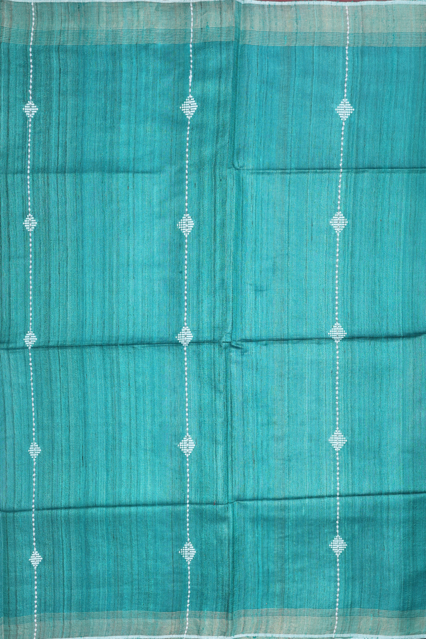 Jute Saree In Green With Threadwork Design