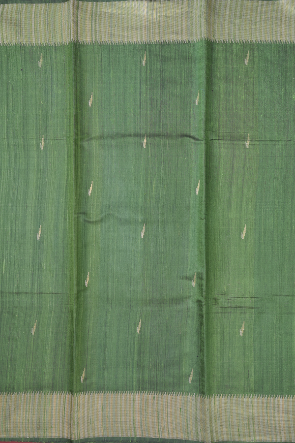 Jute Saree In Olive Green With Muniya Design