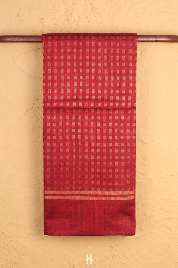 Jute Saree In Rust Red With Square Buttas