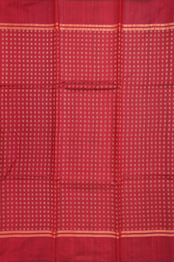 Jute Saree In Rust Red With Square Buttas