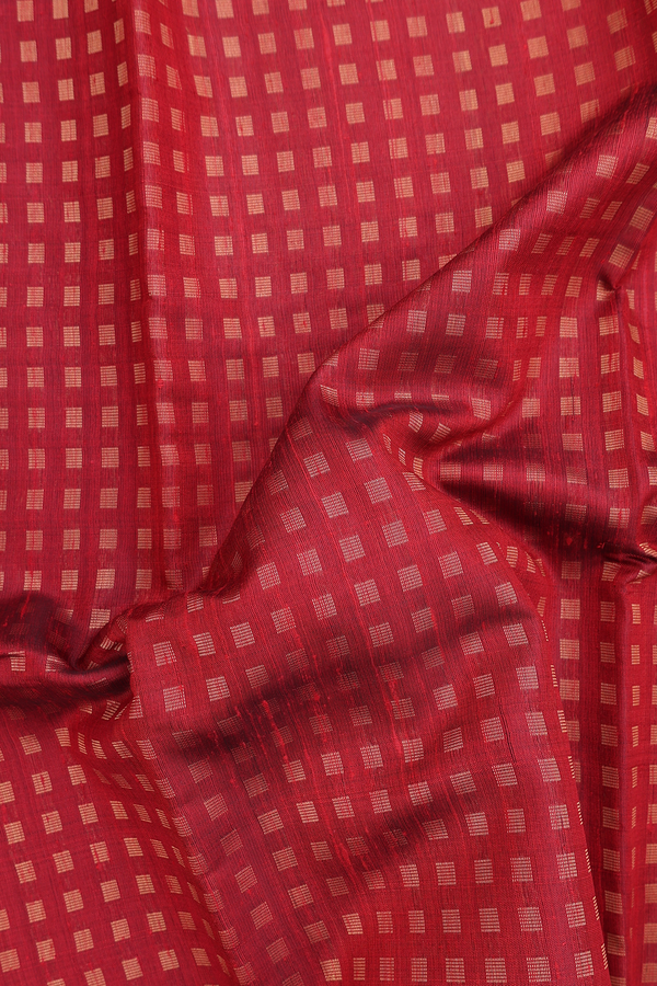 Jute Saree In Rust Red With Square Buttas