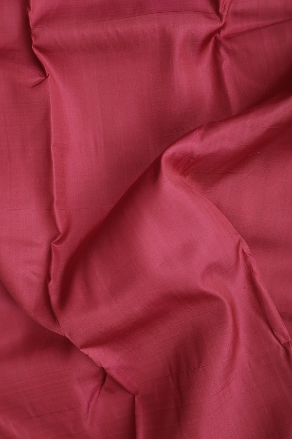 Kanchipuram Silk Saree In Red With Zari Border