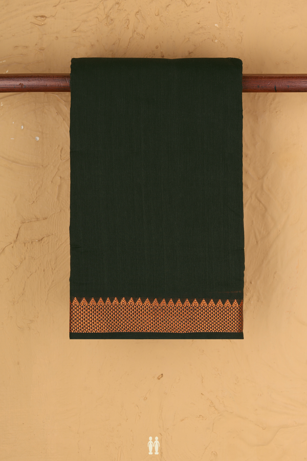 Kanchi Cotton Saree In Bottle Green With Threadwork Border