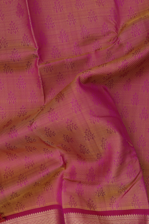 Kanchipuram Silk Saree In Dual Tone With Jacquard Pattern