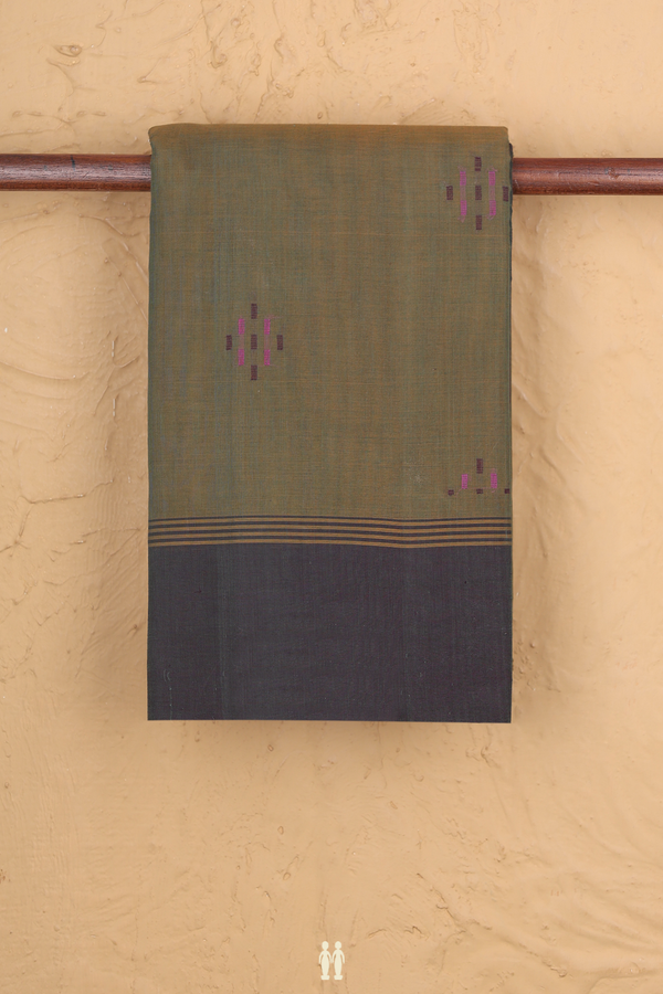 Kanchi Cotton Saree In Dual Tone With Threadwork Buttas