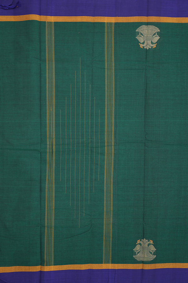Kanchi Cotton Saree In Green With Iruthalai Pakshi Border