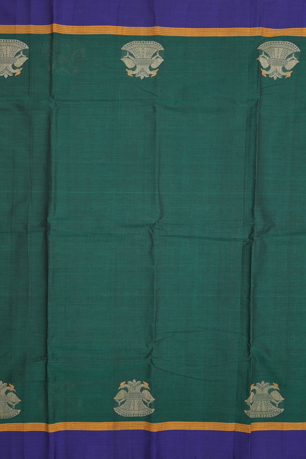 Kanchi Cotton Saree In Green With Iruthalai Pakshi Border