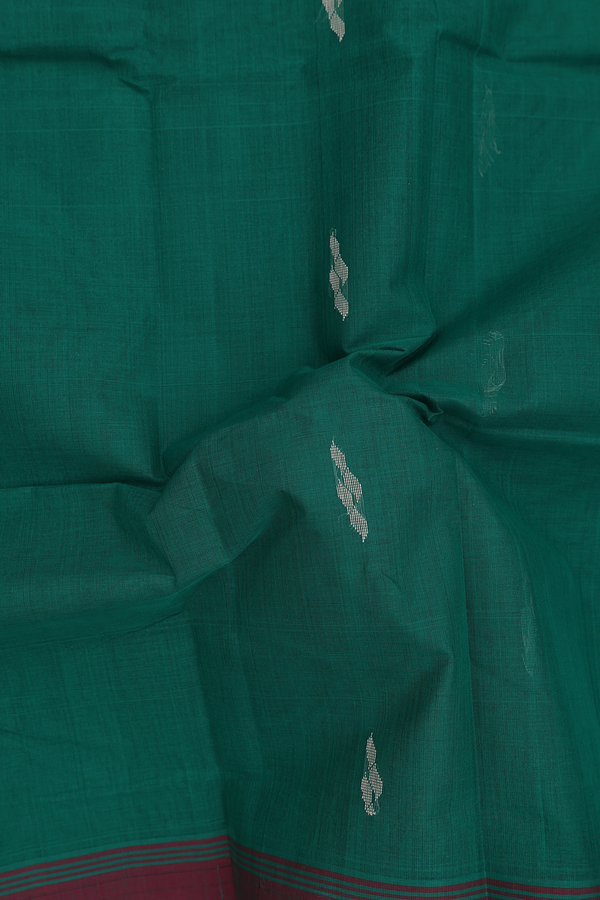 Kanchi Cotton Saree In Green With Threadwork Buttas
