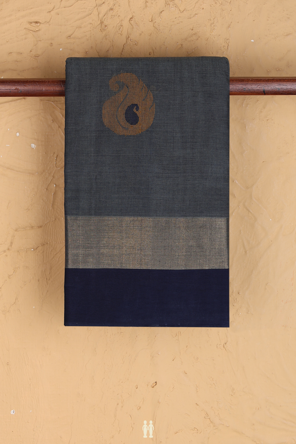 Kanchi Cotton Saree In Grey With Paisley Motifs