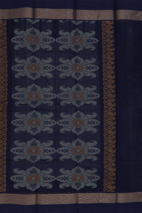 Kanchi Cotton Saree In Grey With Paisley Motifs
