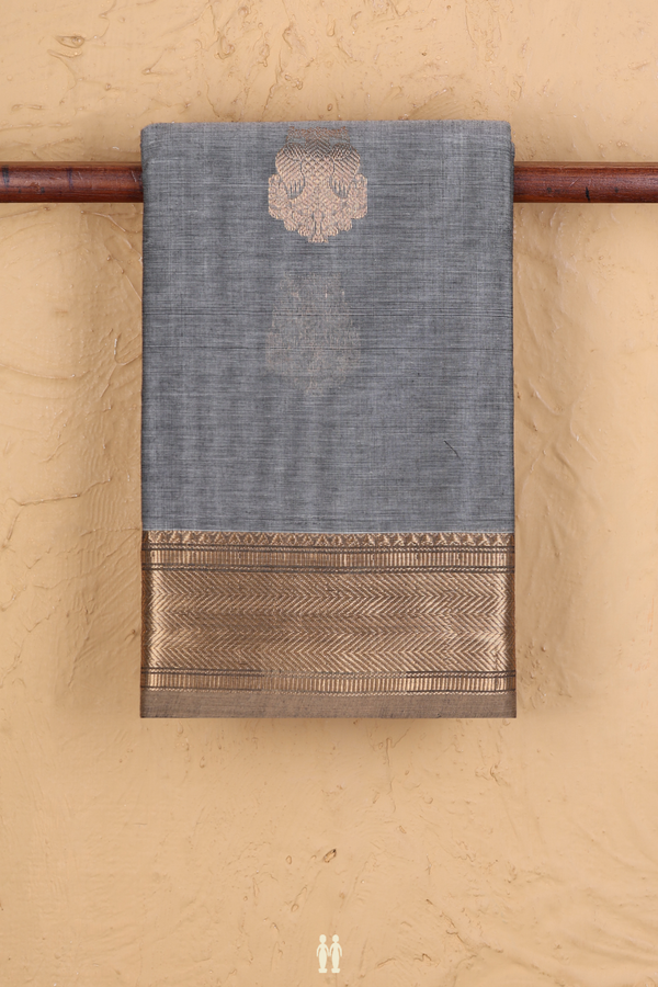 Kanchi Cotton Saree In Grey With Iruthalai Pakshi Buttas