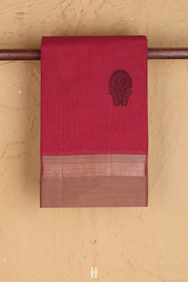 Kanchi Cotton Saree In Hibiscus Red With Threadwork Motifs