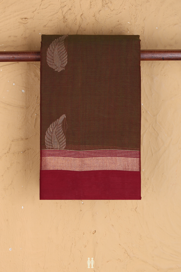 Kanchi Cotton Saree In Manthulir With Threadwork Motifs