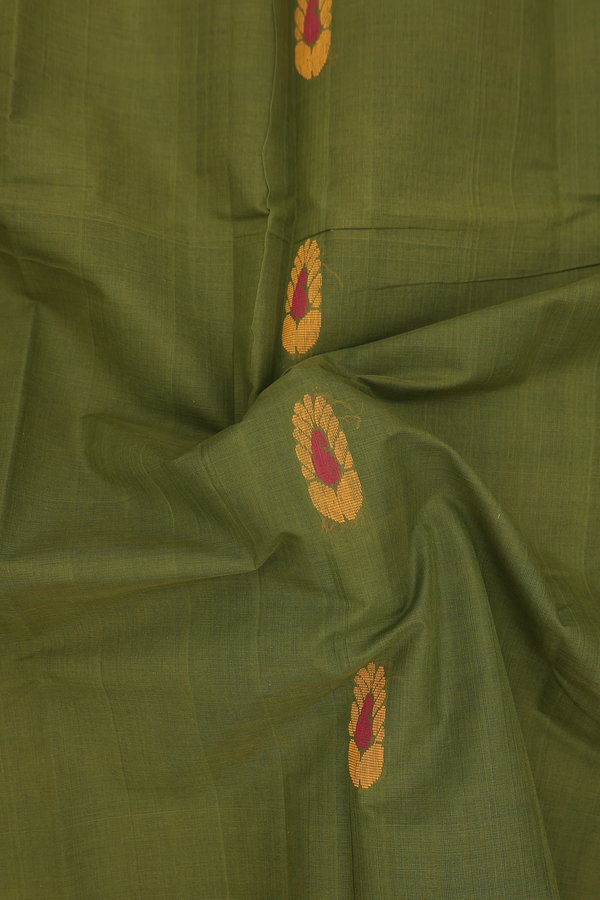 Kanchi Cotton Saree In Mehendi Green With Paisley Buttas